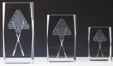 Glasblock, Billard, Facettenschliff, schwebende 3D-Lasergravur