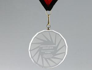 Medaille, Kristallgals, 70 mm, geschliffene Randverzierung