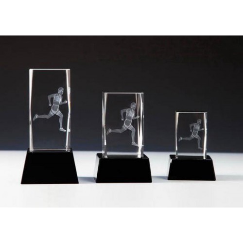 Glasblock, Leichtathletik, Facettenschliff, schwebende 3D-Lasergravur auf schwarzem Glassockel