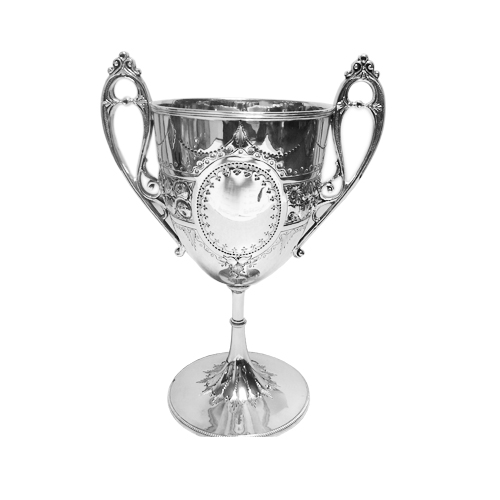 Pokal, 800er Silber, antik, seitliche Griffe (England)